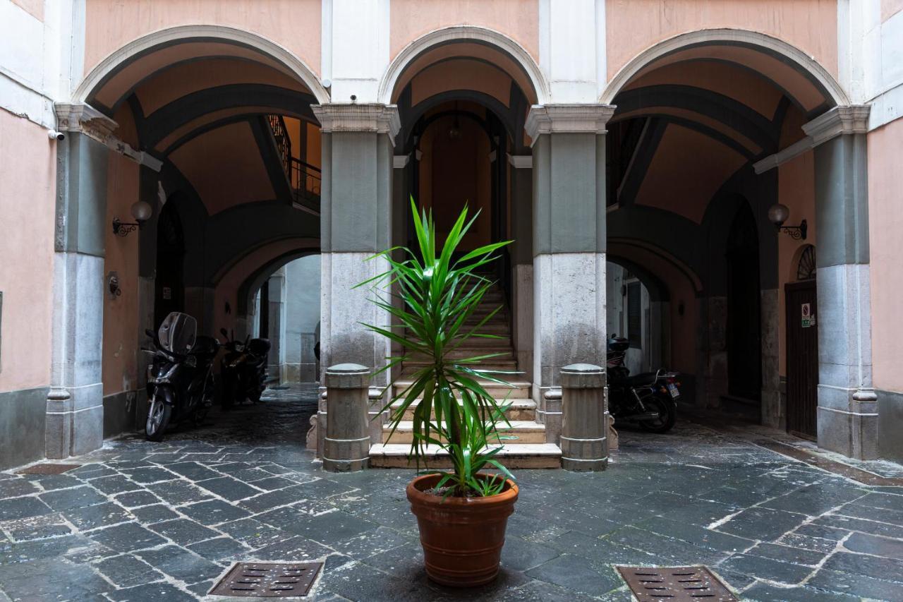 Bella Domus Suites Salerno Exterior photo