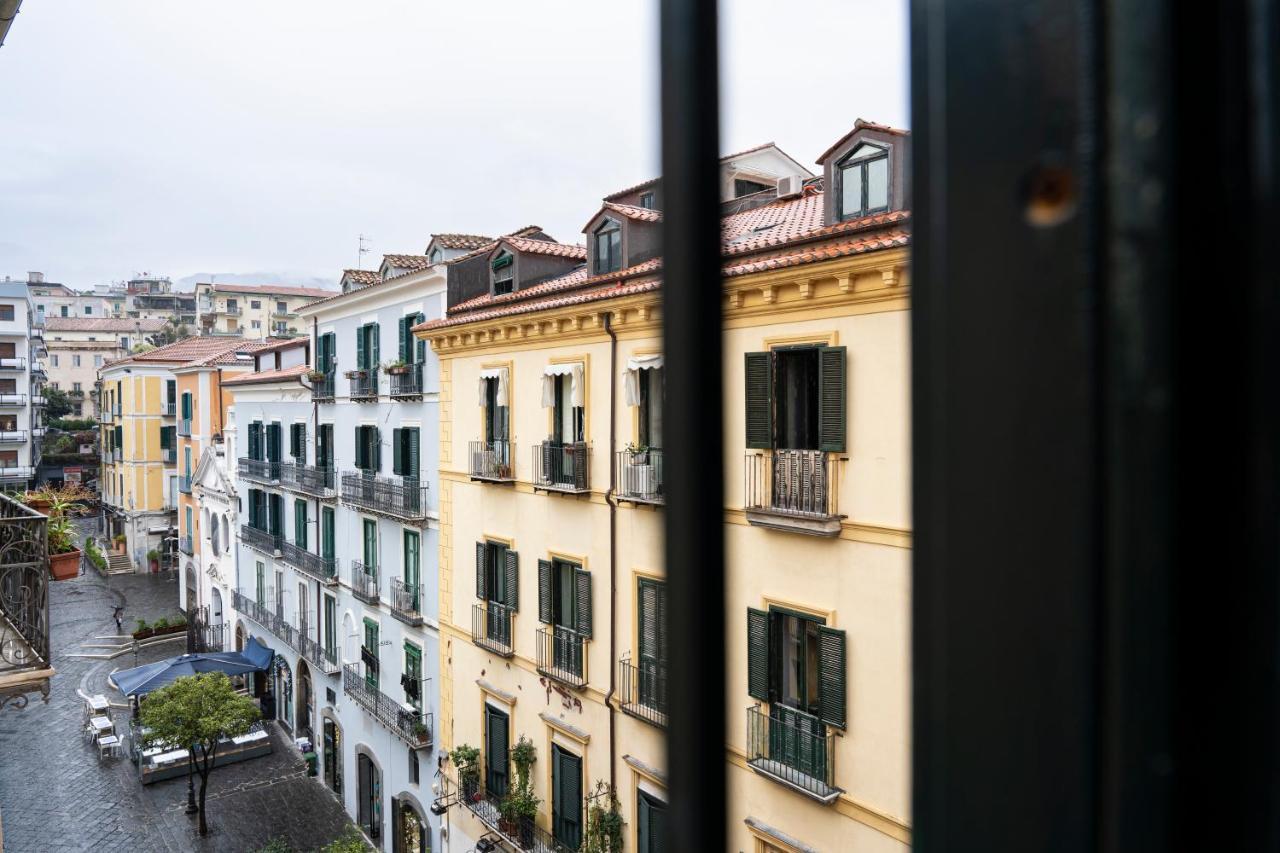 Bella Domus Suites Salerno Exterior photo