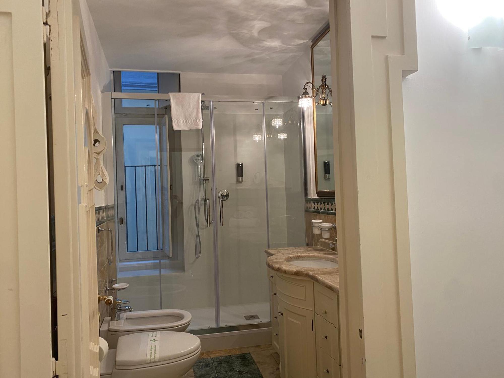 Bella Domus Suites Salerno Exterior photo