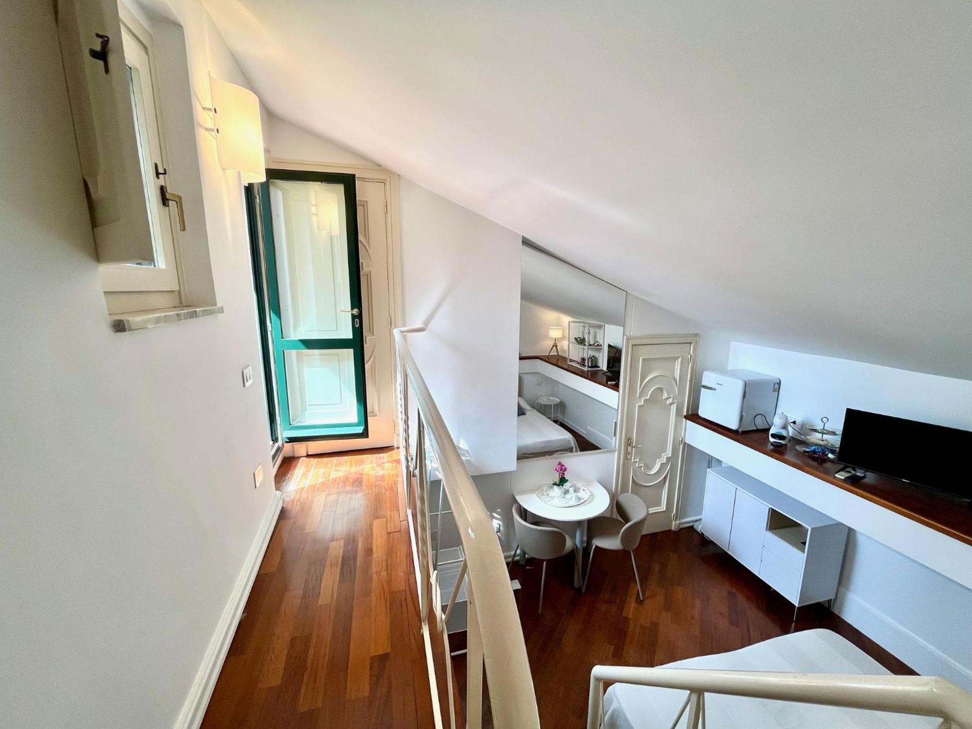 Bella Domus Suites Salerno Exterior photo